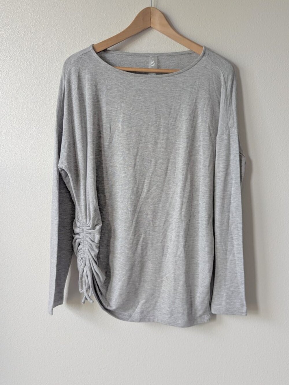 Lou & Grey Tie Ruched Long Sleeve Sweater Tunic in Gray Size M